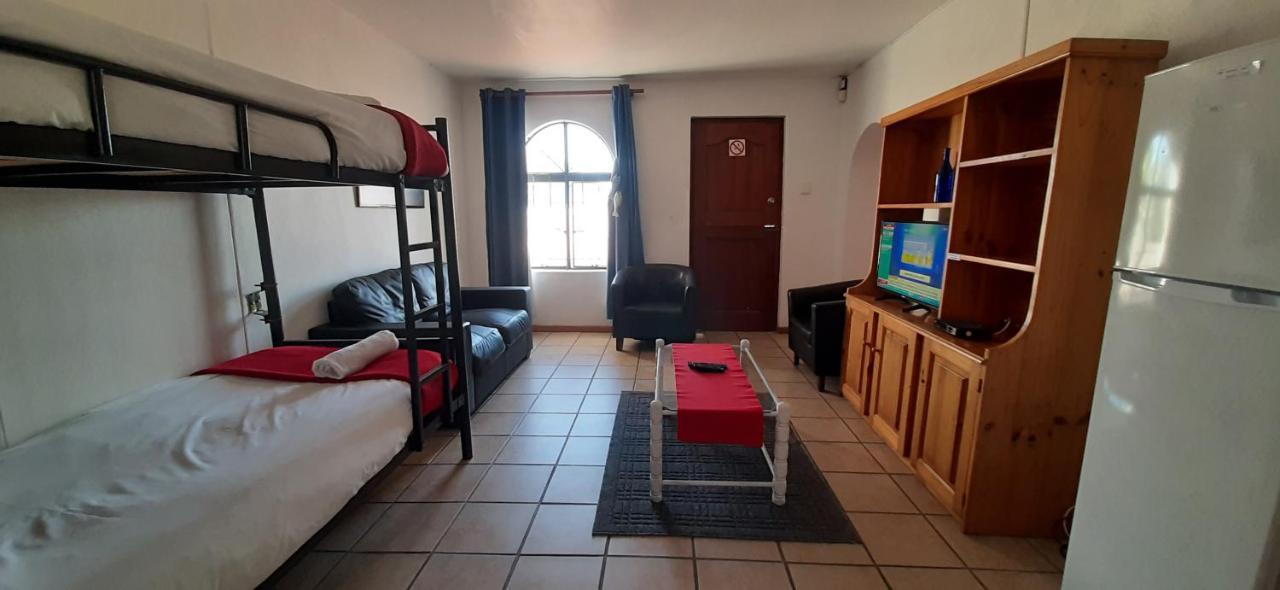 Oom Piet Accommodation ハンスバーイ エクステリア 写真